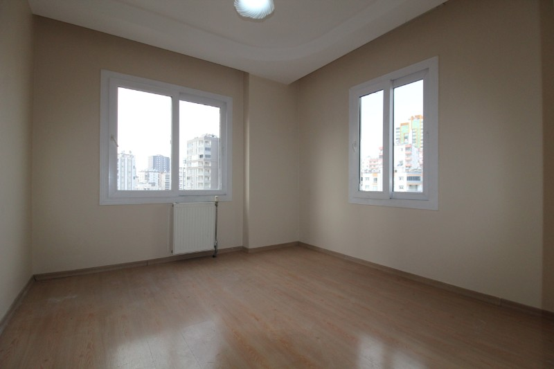 ASLAN'DAN KUYULUK YOLUNDA HAVUZLU SİTE İÇİ BAGIMSIZ 3+1