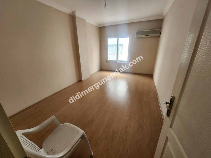 DİDİM CUMHURİYET MAHALLESİ’NDE MERKEZE YAKIN 2+1 SATILIK DAİRE FİYAT: 3.950.000 TL (Pazarlık Payı Vardır)