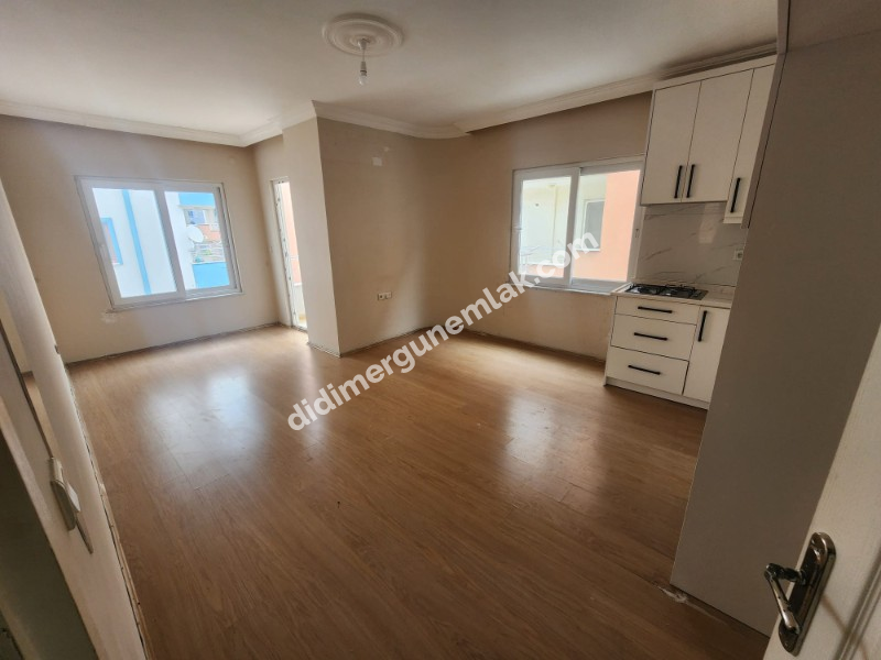 DİDİM CUMHURİYET MAHALLESİ’NDE MERKEZE YAKIN 2+1 SATILIK DAİRE FİYAT: 3.950.000 TL (Pazarlık Payı Vardır)