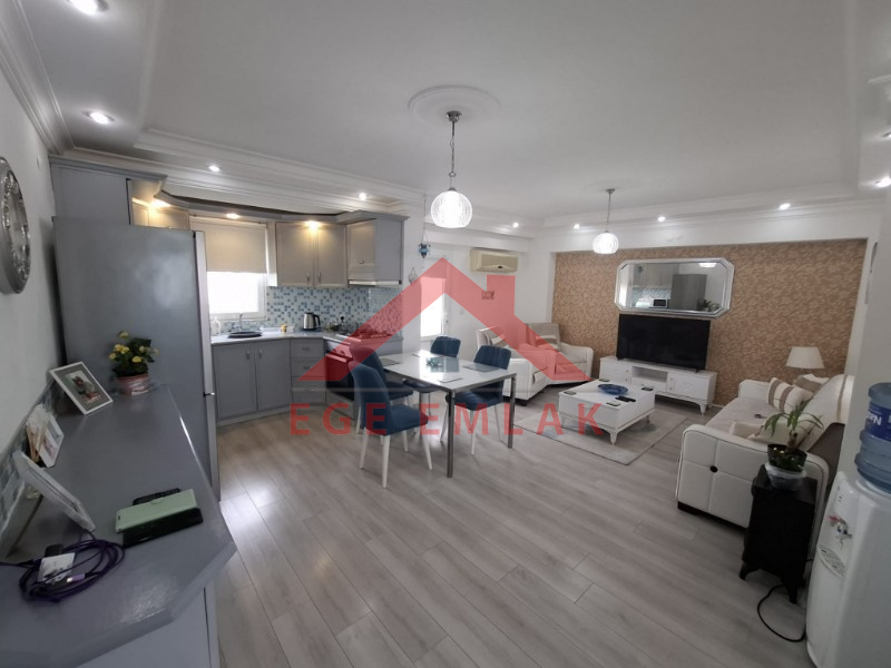 Efeler Mahallesi’nde Havuzlu Sitede Satılık 2+1 Dubleks