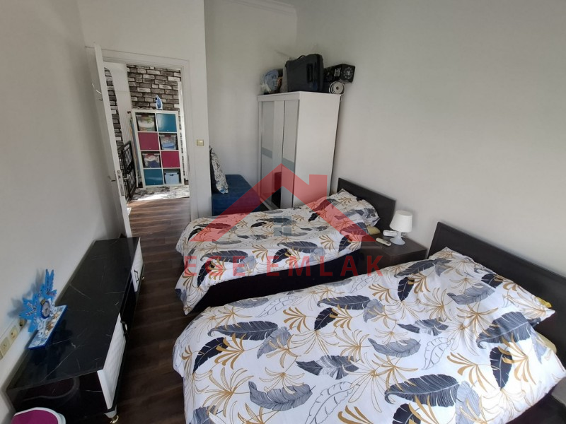 Efeler Mahallesi’nde Havuzlu Sitede Satılık 2+1 Dubleks