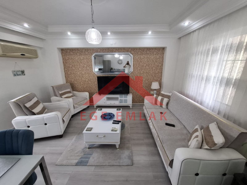 Efeler Mahallesi’nde Havuzlu Sitede Satılık 2+1 Dubleks