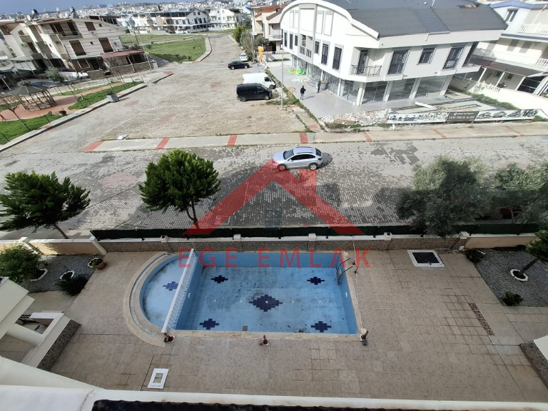 Efeler Mahallesi’nde Havuzlu Sitede Satılık 2+1 Dubleks