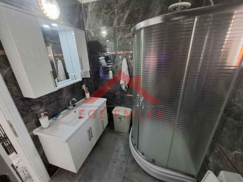 Efeler Mahallesi’nde Havuzlu Sitede Satılık 2+1 Dubleks