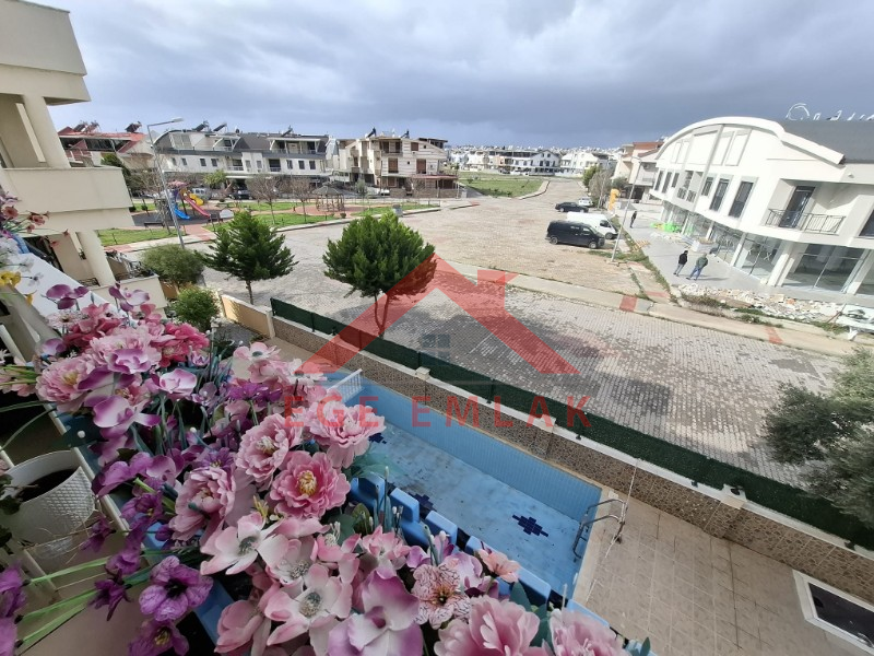 Efeler Mahallesi’nde Havuzlu Sitede Satılık 2+1 Dubleks