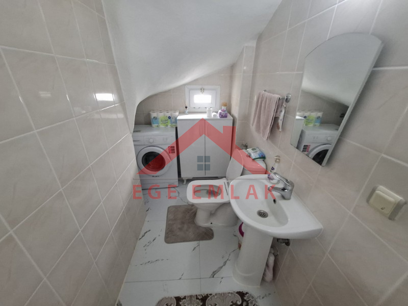 Efeler Mahallesi’nde Havuzlu Sitede Satılık 2+1 Dubleks