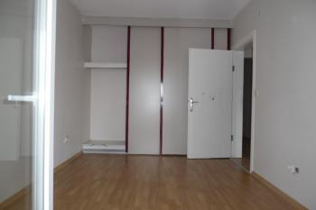 EMLAK KONUTLARINDA YATIRIMLIK 3+1 SATILIK DAİRE 