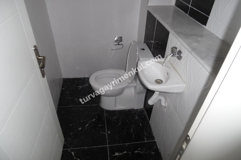 EMLAK KONUTLARINDA YATIRIMLIK 3+1 SATILIK DAİRE 