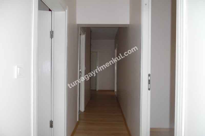 EMLAK KONUTLARINDA YATIRIMLIK 3+1 SATILIK DAİRE 