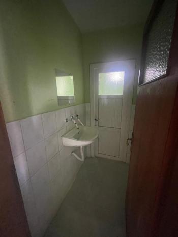 AFYON ÜÇOK EMLAKTAN EŞREFPAŞA MAH KİRALIK TEMİZ BAKIMLI 2+1 ARAKAT DAİRE