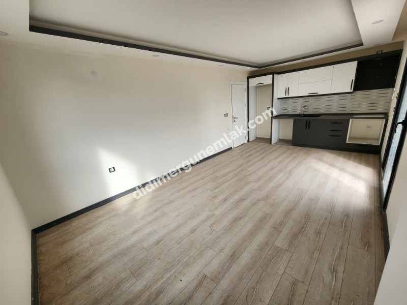 HİSAR MAHALLESİ’NDE BAHÇELİ & DENİZ MANZARALI 2+1 | DİGEM ARKASI FİYAT: 4.750.000 TL