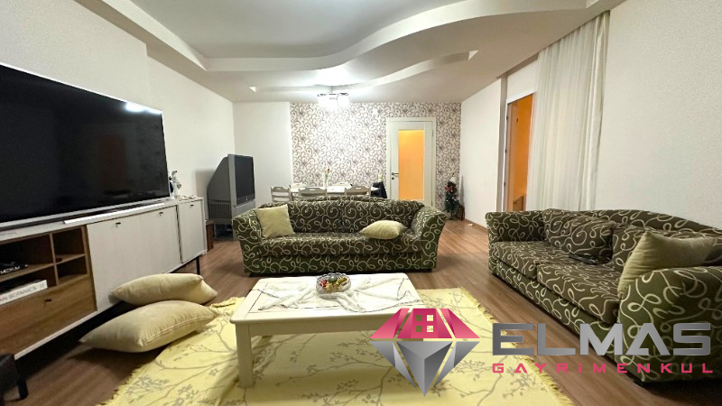 Elmas’tan Akkent’te Geniş Metraj Havuzlu Bağımsız Mutfak 3+1