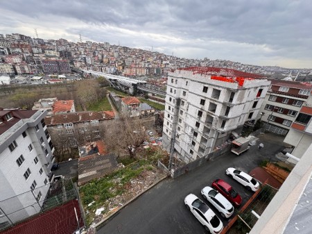Alibeyköy Metro’ya 3 Dk Otoparklı 5.Kat Kiracılı Satılık Daire