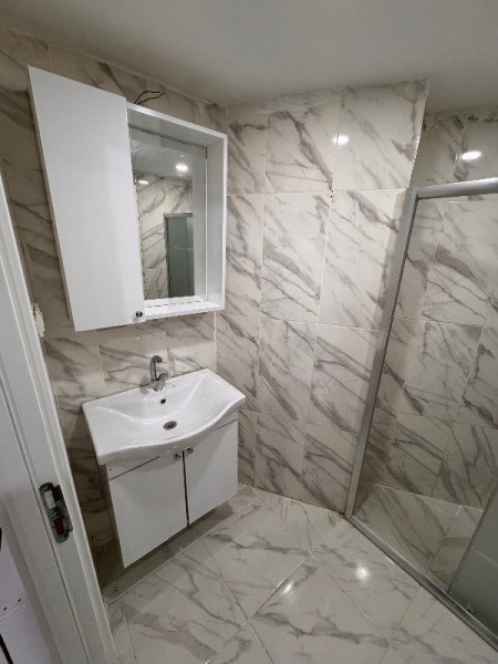 Alibeyköy Metro’ya 3 Dk Otoparklı 5.Kat Kiracılı Satılık Daire