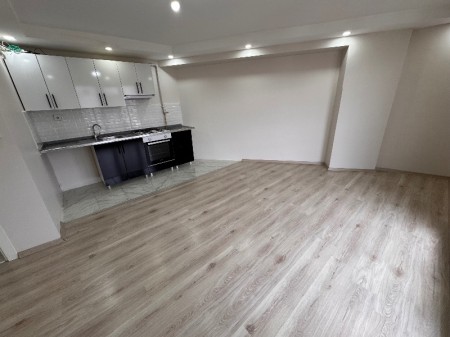 Alibeyköy Metro’ya 3 Dk Otoparklı 5.Kat Kiracılı Satılık Daire