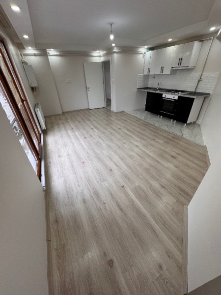 Alibeyköy Metro’ya 3 Dk Otoparklı 5.Kat Kiracılı Satılık Daire