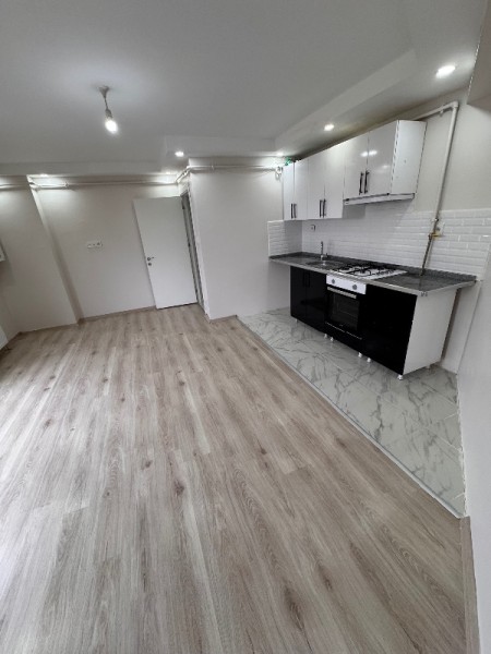 Alibeyköy Metro’ya 3 Dk Otoparklı 5.Kat Kiracılı Satılık Daire