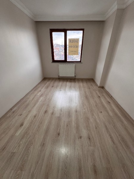 Alibeyköy Metro’ya 3 Dk Otoparklı 5.Kat Kiracılı Satılık Daire