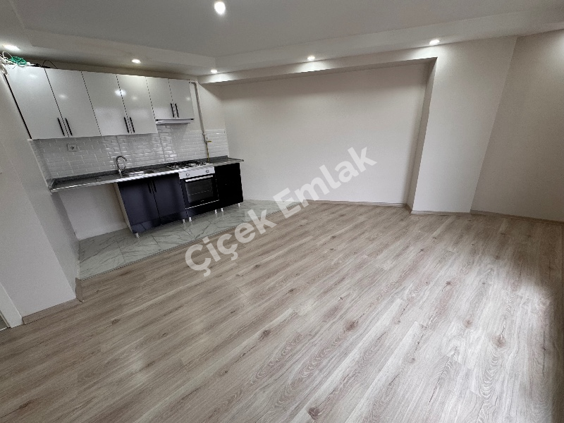 Alibeyköy Metro’ya 3 Dk Otoparklı 5.Kat Kiracılı Satılık Daire