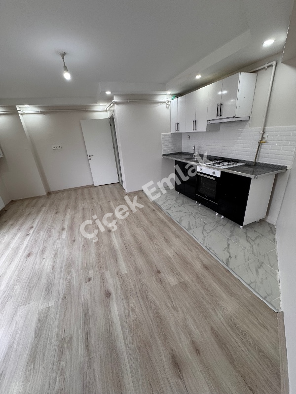 Alibeyköy Metro’ya 3 Dk Otoparklı 5.Kat Kiracılı Satılık Daire