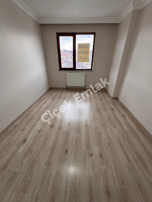 Alibeyköy Metro’ya 3 Dk Otoparklı 5.Kat Kiracılı Satılık Daire