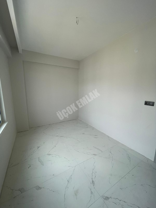 AFYON ÜÇOK EMLAKTAN MAREŞAL F ÇAKMAK MAH SATILIK SIFIR 3+1 DAİRELER 