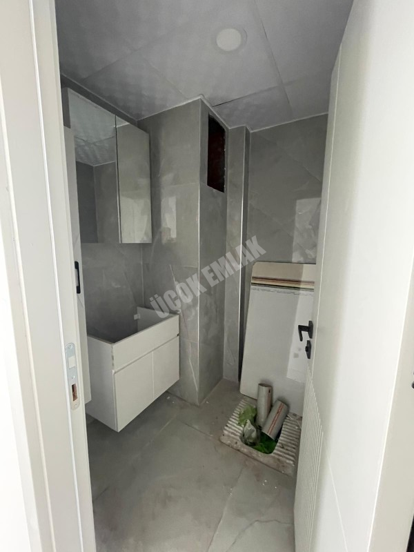 AFYON ÜÇOK EMLAKTAN MAREŞAL F ÇAKMAK MAH SATILIK SIFIR 3+1 DAİRELER 