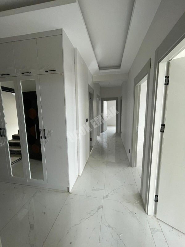 AFYON ÜÇOK EMLAKTAN MAREŞAL F ÇAKMAK MAH SATILIK SIFIR 3+1 DAİRELER 