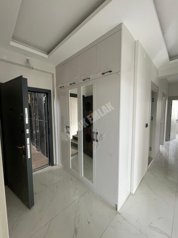 AFYON ÜÇOK EMLAKTAN MAREŞAL F ÇAKMAK MAH SATILIK SIFIR 3+1 DAİRELER 