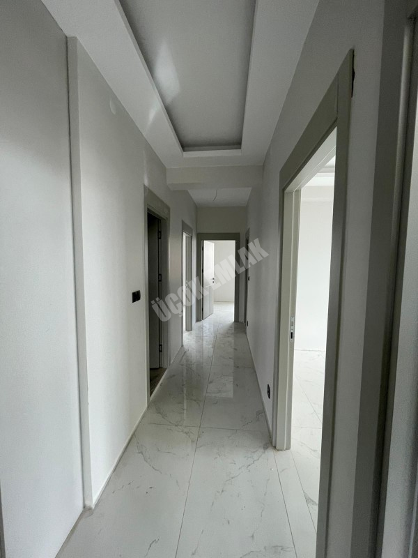 AFYON ÜÇOK EMLAKTAN MAREŞAL F ÇAKMAK MAH SATILIK SIFIR 3+1 DAİRELER 