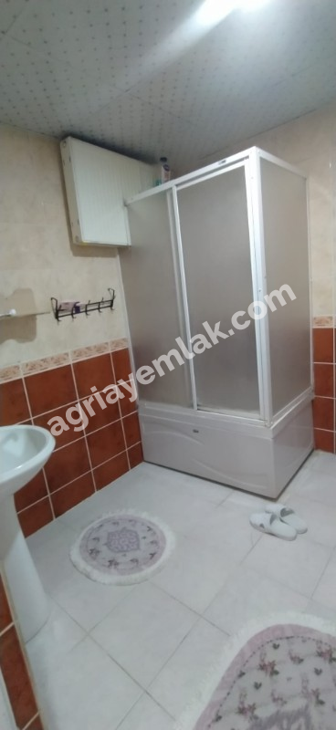 YETİŞTİRME YURDUNUN KARŞISINDA 1.KAT DUBLEX 5+1 SATILIK DAİRE