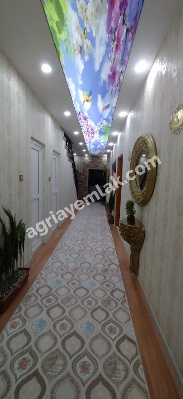 YETİŞTİRME YURDUNUN KARŞISINDA 1.KAT DUBLEX 5+1 SATILIK DAİRE