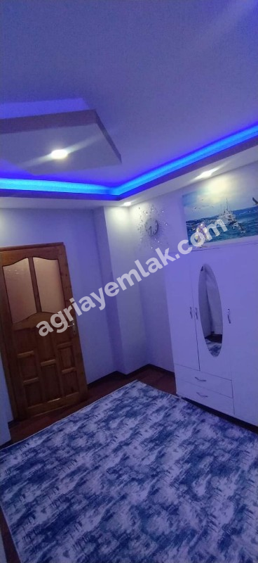 YETİŞTİRME YURDUNUN KARŞISINDA 1.KAT DUBLEX 5+1 SATILIK DAİRE