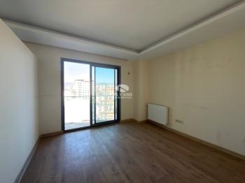 ALYANS'TAN GMK'YA SIFIR MASRAFSIZ HER İŞE UYGUN SATILIK OFİS