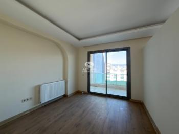 ALYANS'TAN GMK'YA SIFIR MASRAFSIZ HER İŞE UYGUN SATILIK OFİS