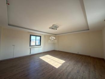 ALYANS'TAN GMK'YA SIFIR MASRAFSIZ HER İŞE UYGUN SATILIK OFİS