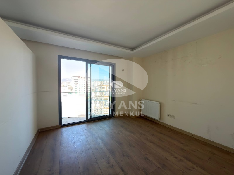 ALYANS'TAN GMK'YA SIFIR MASRAFSIZ HER İŞE UYGUN SATILIK OFİS