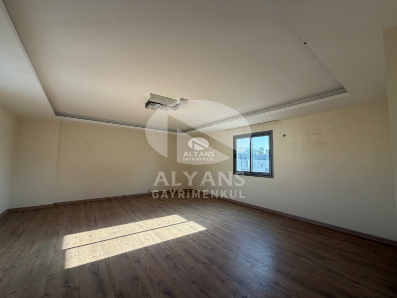 ALYANS'TAN GMK'YA SIFIR MASRAFSIZ HER İŞE UYGUN SATILIK OFİS