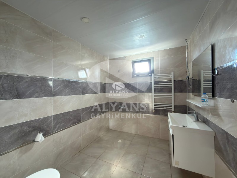 ALYANS'TAN GMK'YA SIFIR MASRAFSIZ HER İŞE UYGUN SATILIK OFİS