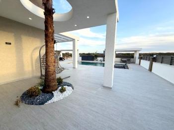Didim'de Satılık Tam Müstakil 4+1 Villa