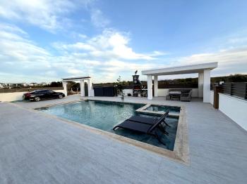 Didim'de Satılık Tam Müstakil 4+1 Villa