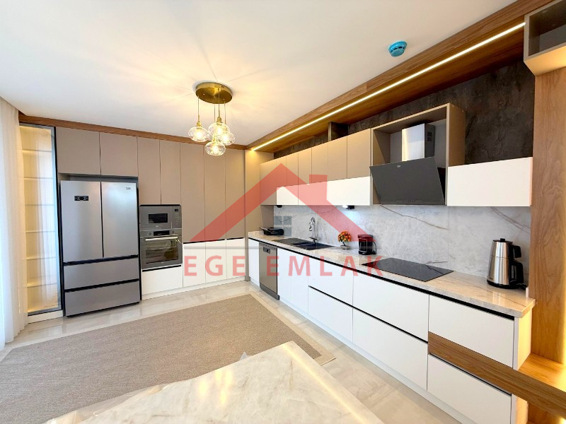 Didim'de Satılık Tam Müstakil 4+1 Villa