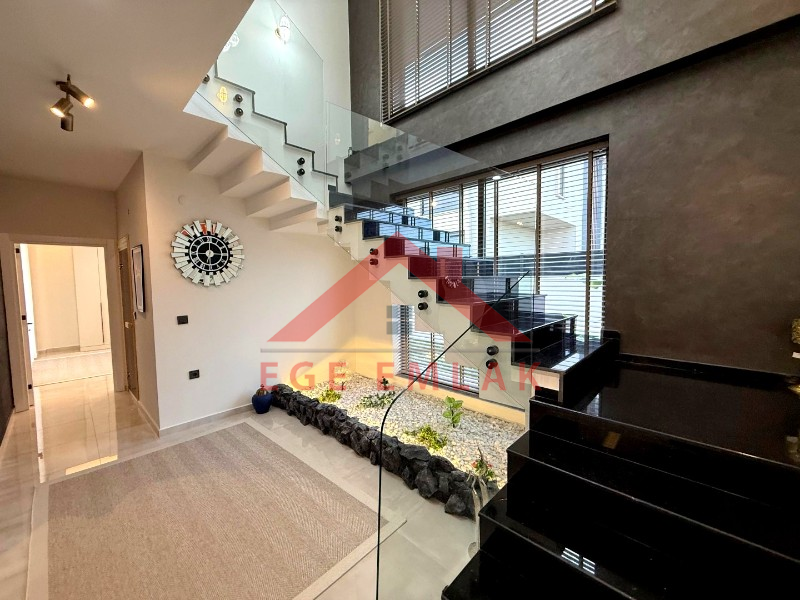 Didim'de Satılık Tam Müstakil 4+1 Villa