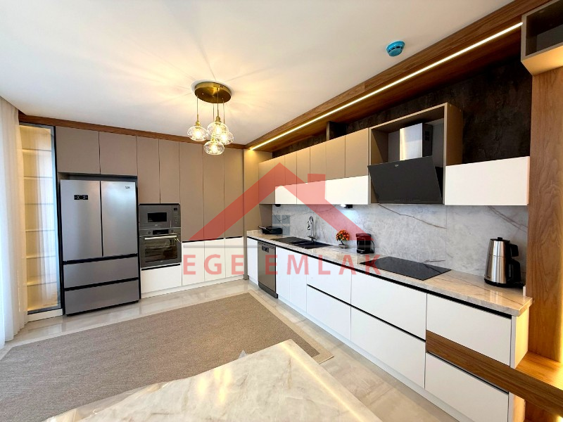Didim'de Satılık Tam Müstakil 4+1 Villa