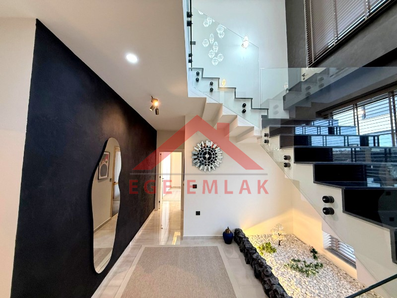 Didim'de Satılık Tam Müstakil 4+1 Villa