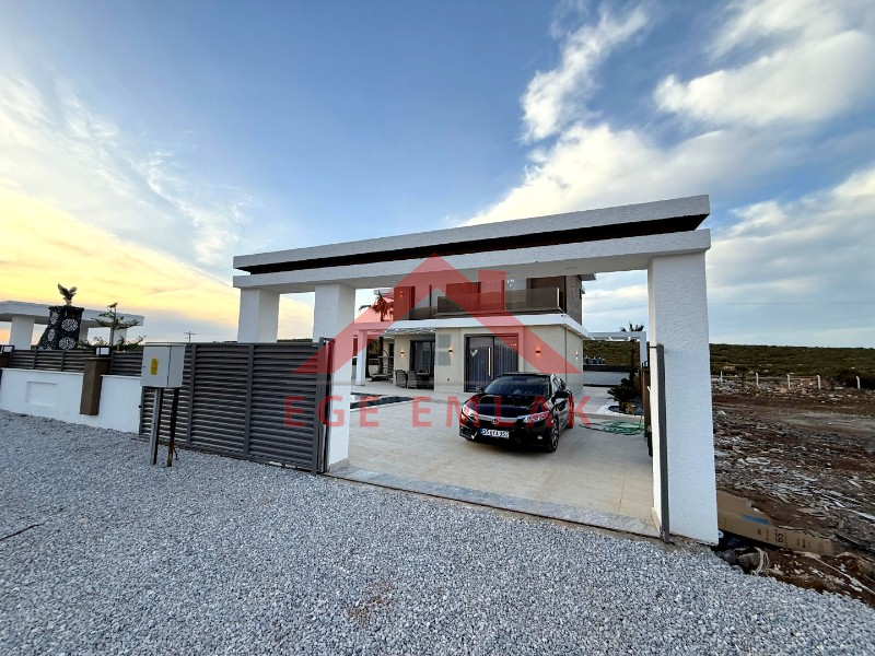 Didim'de Satılık Tam Müstakil 4+1 Villa