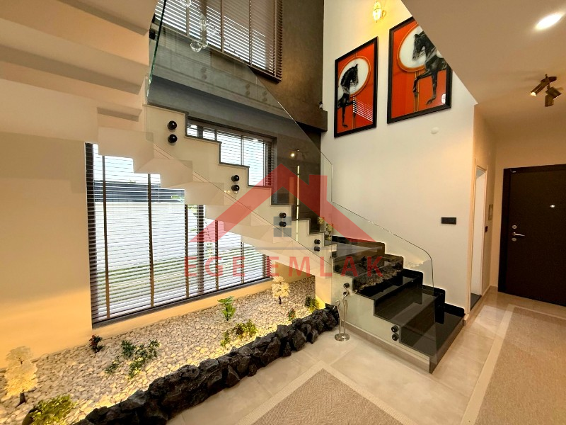 Didim'de Satılık Tam Müstakil 4+1 Villa