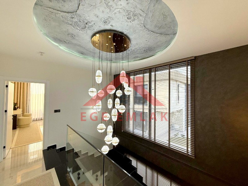 Didim'de Satılık Tam Müstakil 4+1 Villa