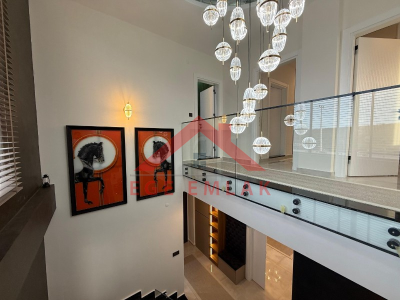 Didim'de Satılık Tam Müstakil 4+1 Villa