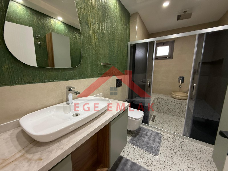 Didim'de Satılık Tam Müstakil 4+1 Villa